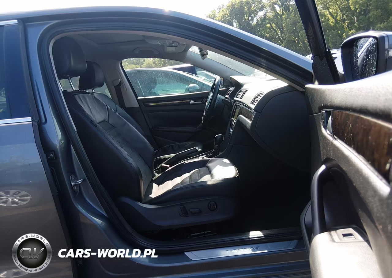 2015 Volkswagen Passat 2.0L Tdi Sel Premium VIN:1VWCV7A34FC055166 - 5