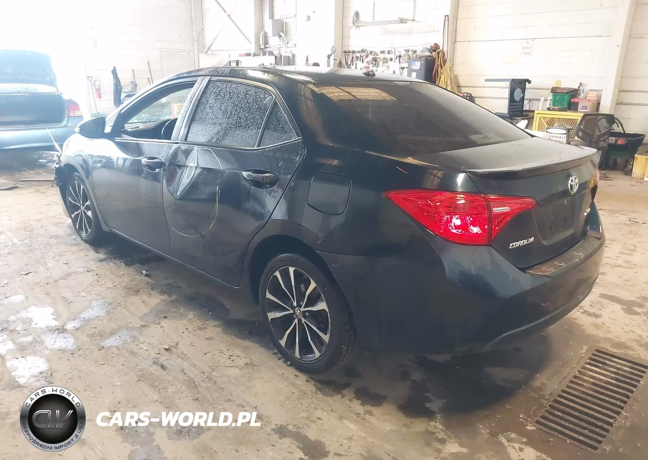 2018 Toyota Corolla Xse VIN:2T1BURHEXJC981429 - 3
