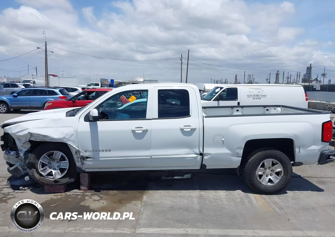 2019 Chevrolet Silverado 1500 Ld Lt VIN:2GCRCPEC6K1143682 - 14