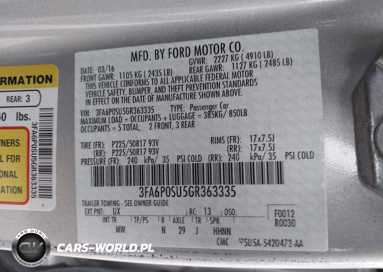 2016 Ford Fusion Energi Titanium VIN:3FA6P0SU5GR363335 - 9