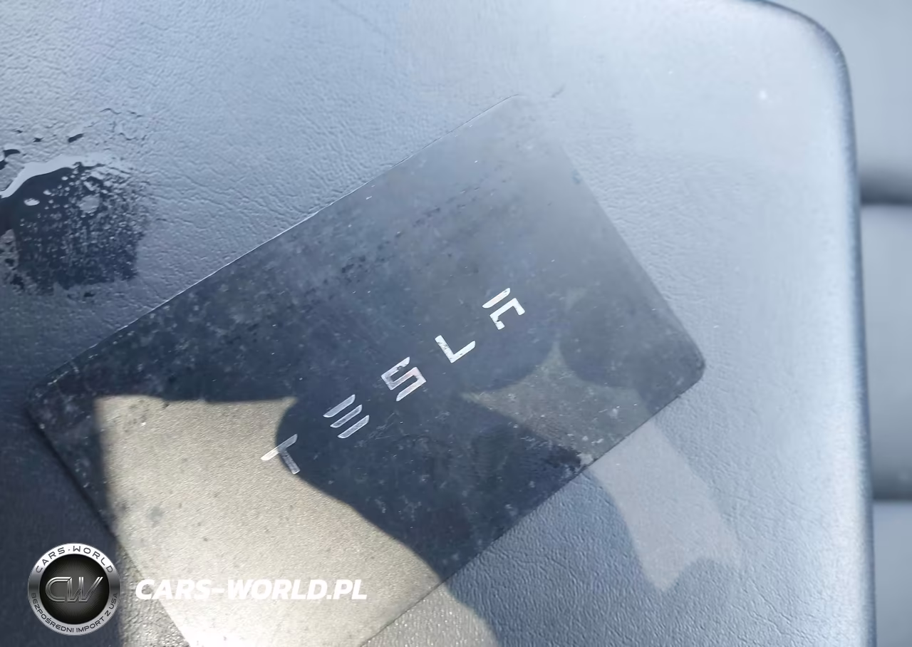 2021 Tesla Model Y Long Range Dual Motor All-Wheel Drive VIN:5YJYGDEE3MF141288 - 11