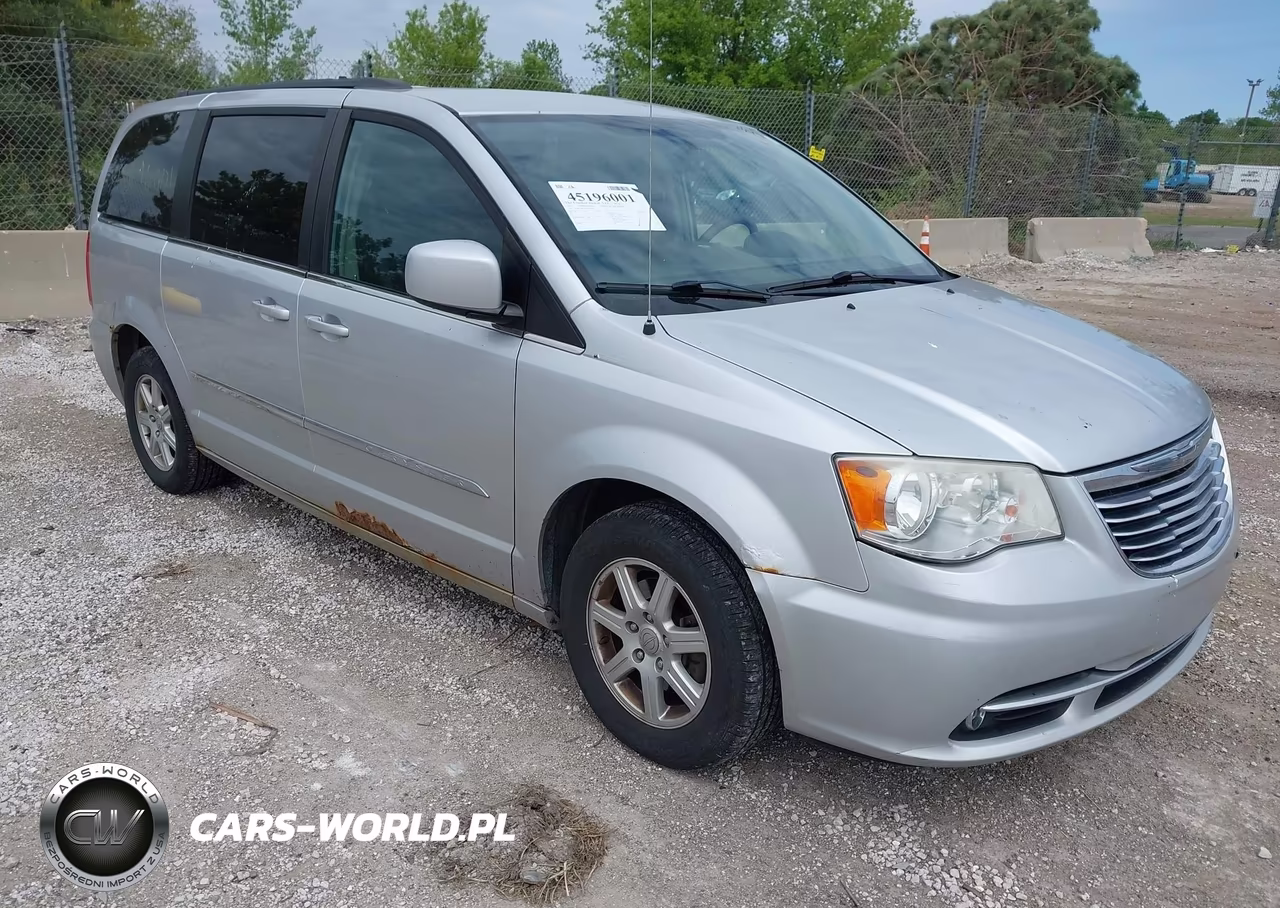 2012 Chrysler Town & Country Touring