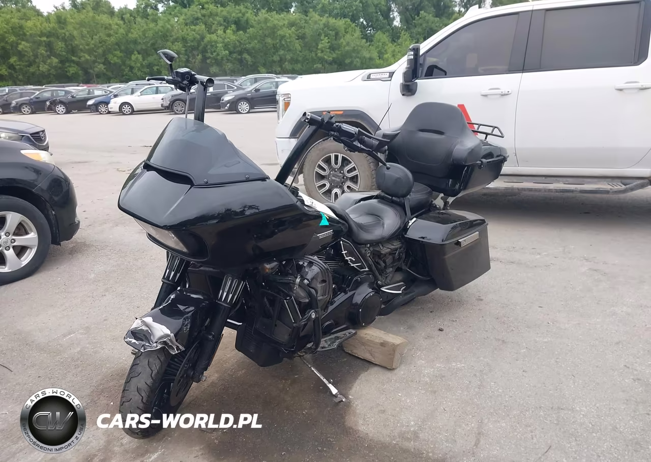 2018 Harley-Davidson Fltrxs Road Glide Special VIN:1HD1KTC16JB613832 - 2