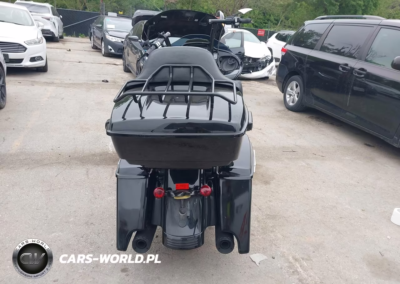 2018 Harley-Davidson Fltrxs Road Glide Special VIN:1HD1KTC16JB613832 - 6