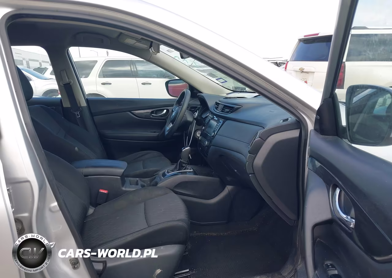 2018 Nissan Rogue S VIN:KNMAT2MV0JP520236 - 5