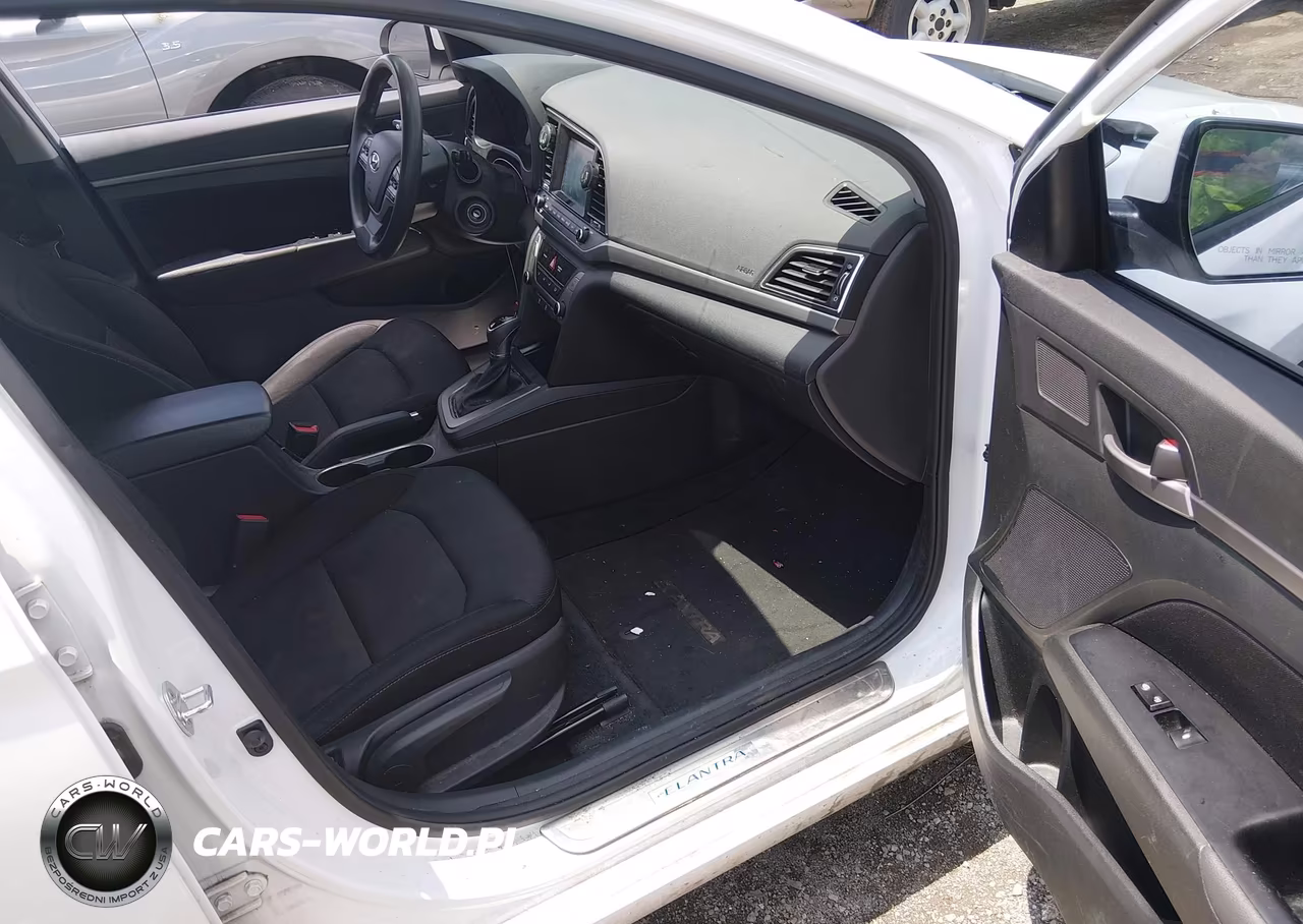 2017 Ford Escape Se VIN:1FMCU0GD5HUC63580 - 5