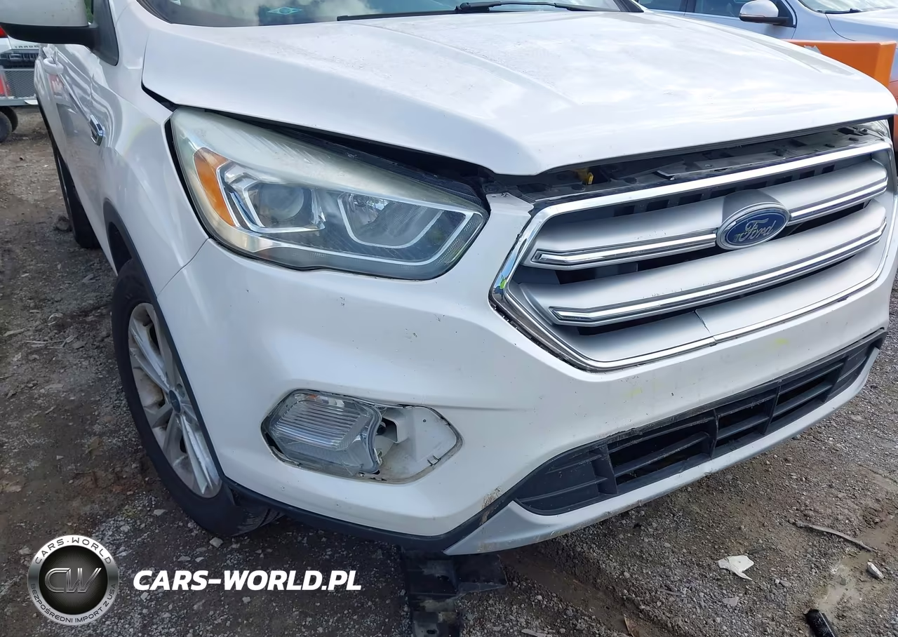 2017 Ford Escape Se VIN:1FMCU0GD5HUC63580 - 6