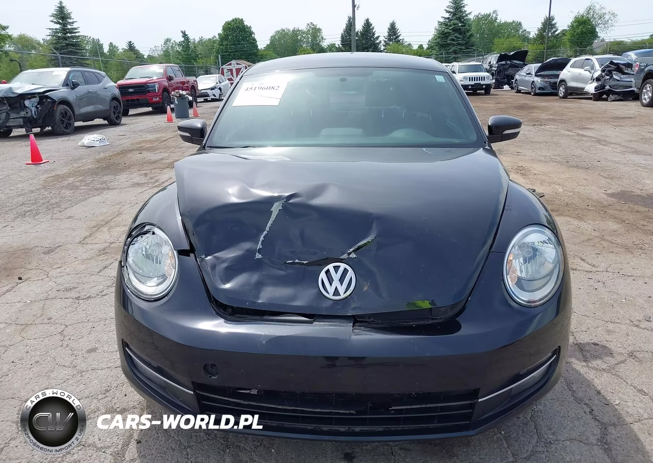 2012 Volkswagen Beetle 2.0T Turbo VIN:3VW467ATXCM643682 - 12
