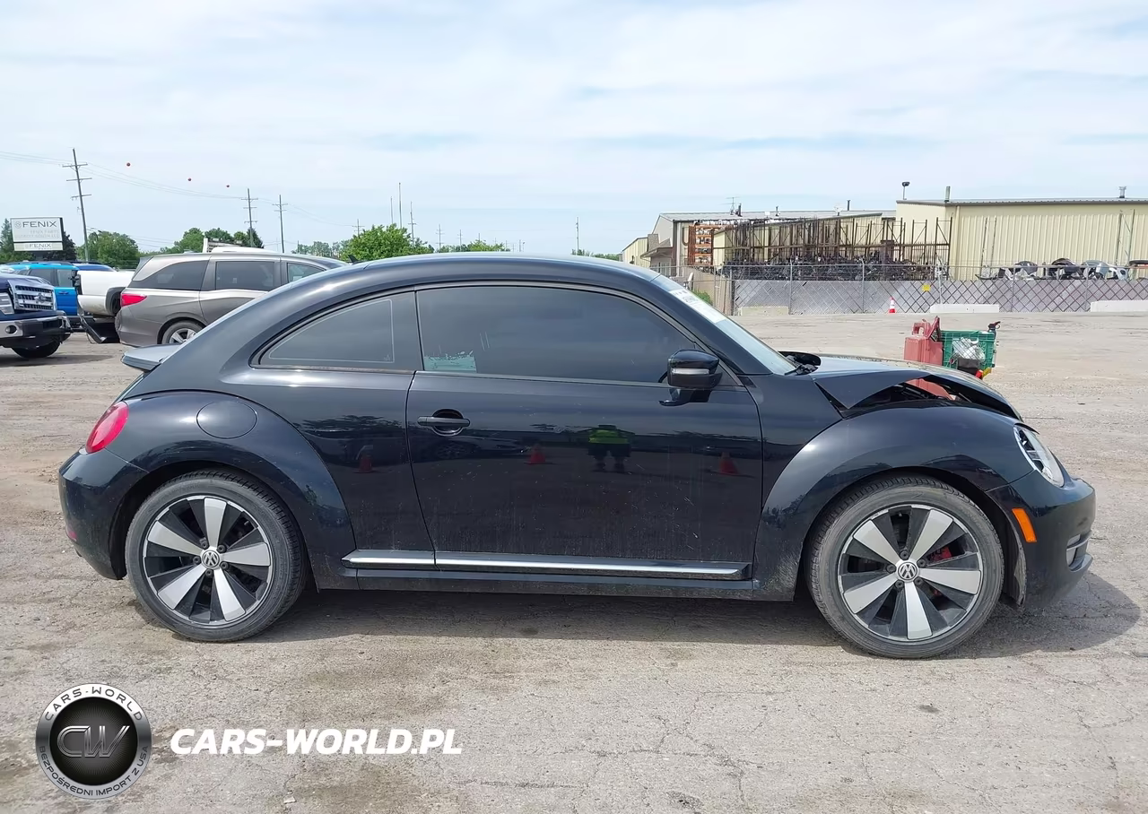 2012 Volkswagen Beetle 2.0T Turbo VIN:3VW467ATXCM643682 - 13