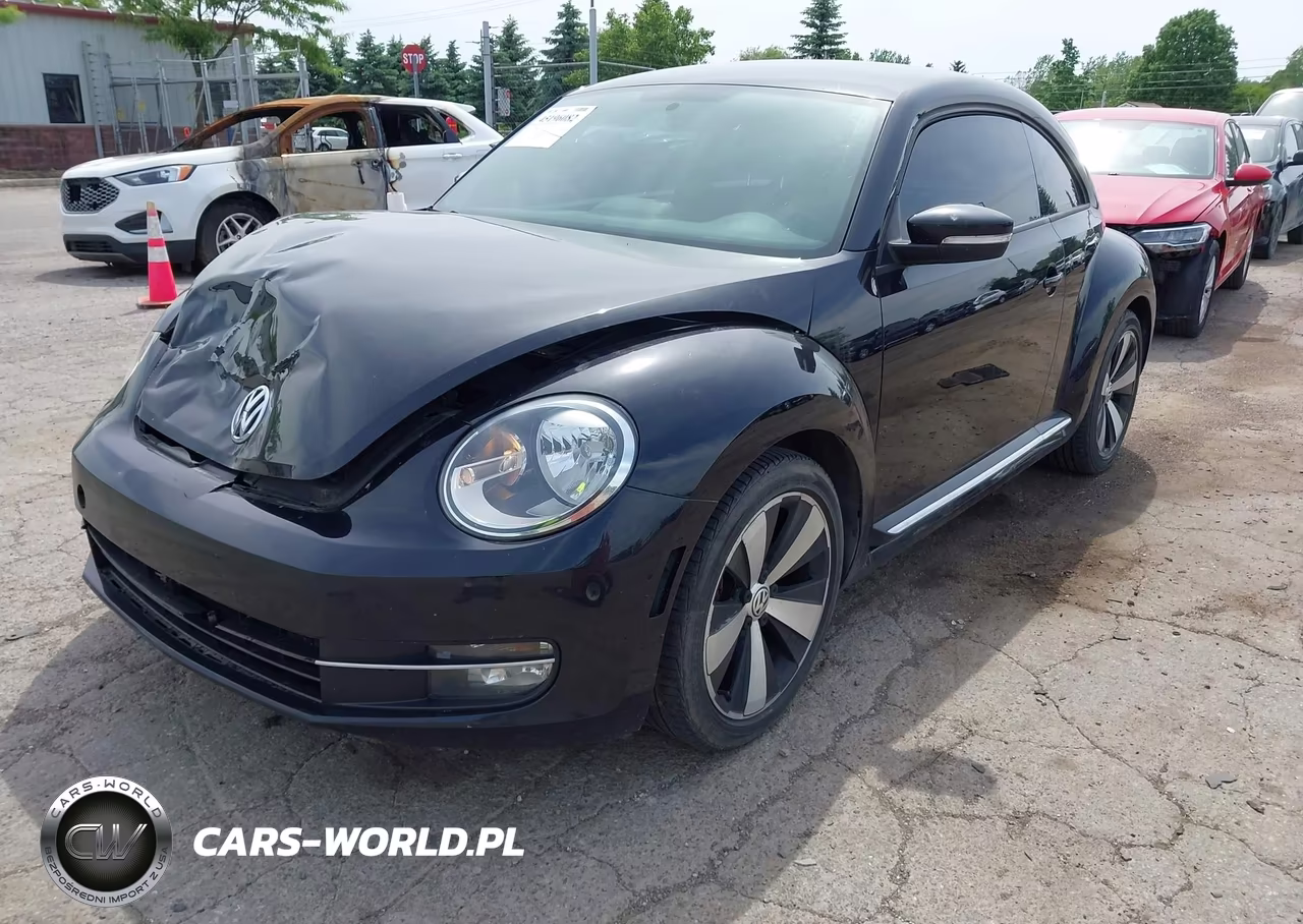 2012 Volkswagen Beetle 2.0T Turbo VIN:3VW467ATXCM643682 - 2