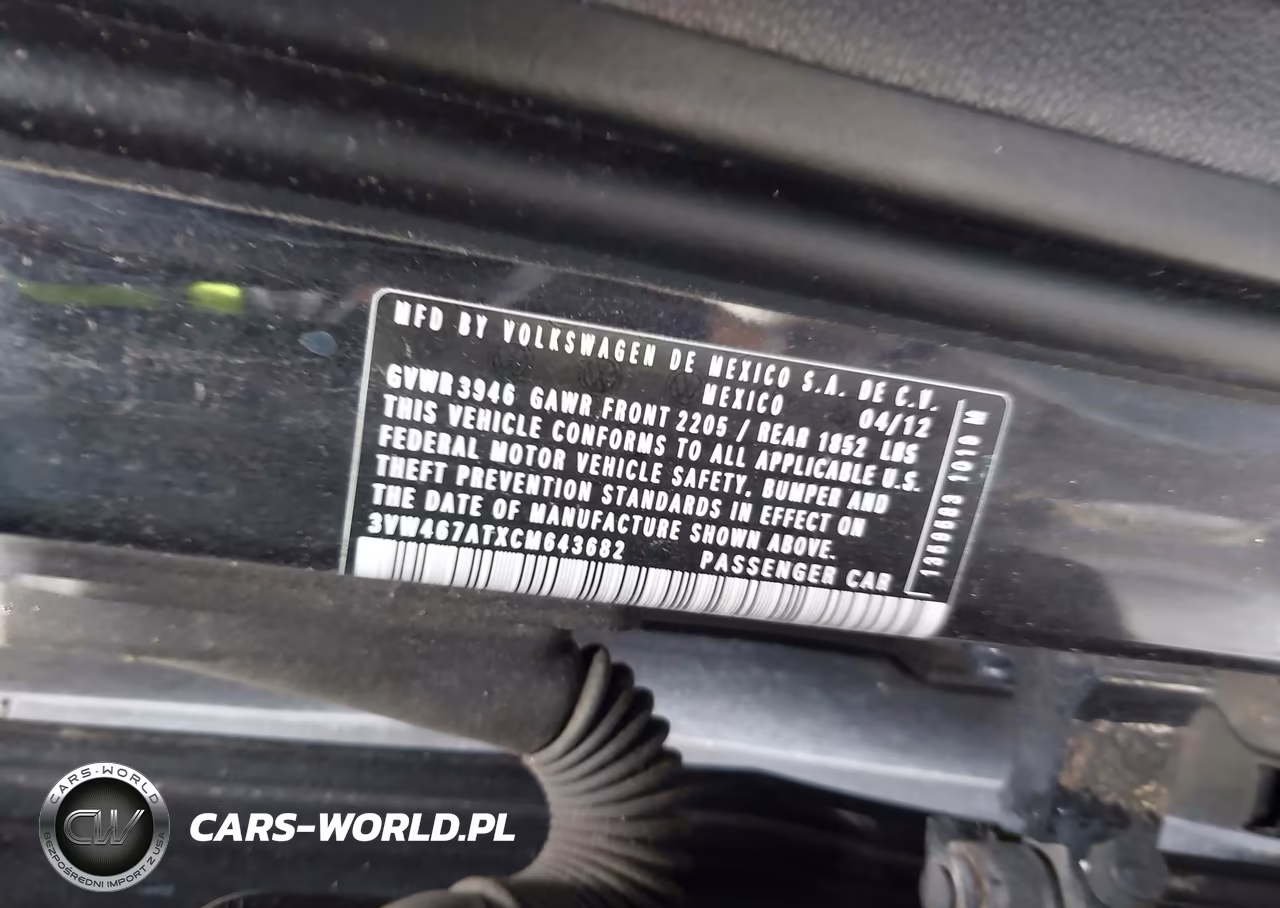 2012 Volkswagen Beetle 2.0T Turbo VIN:3VW467ATXCM643682 - 9