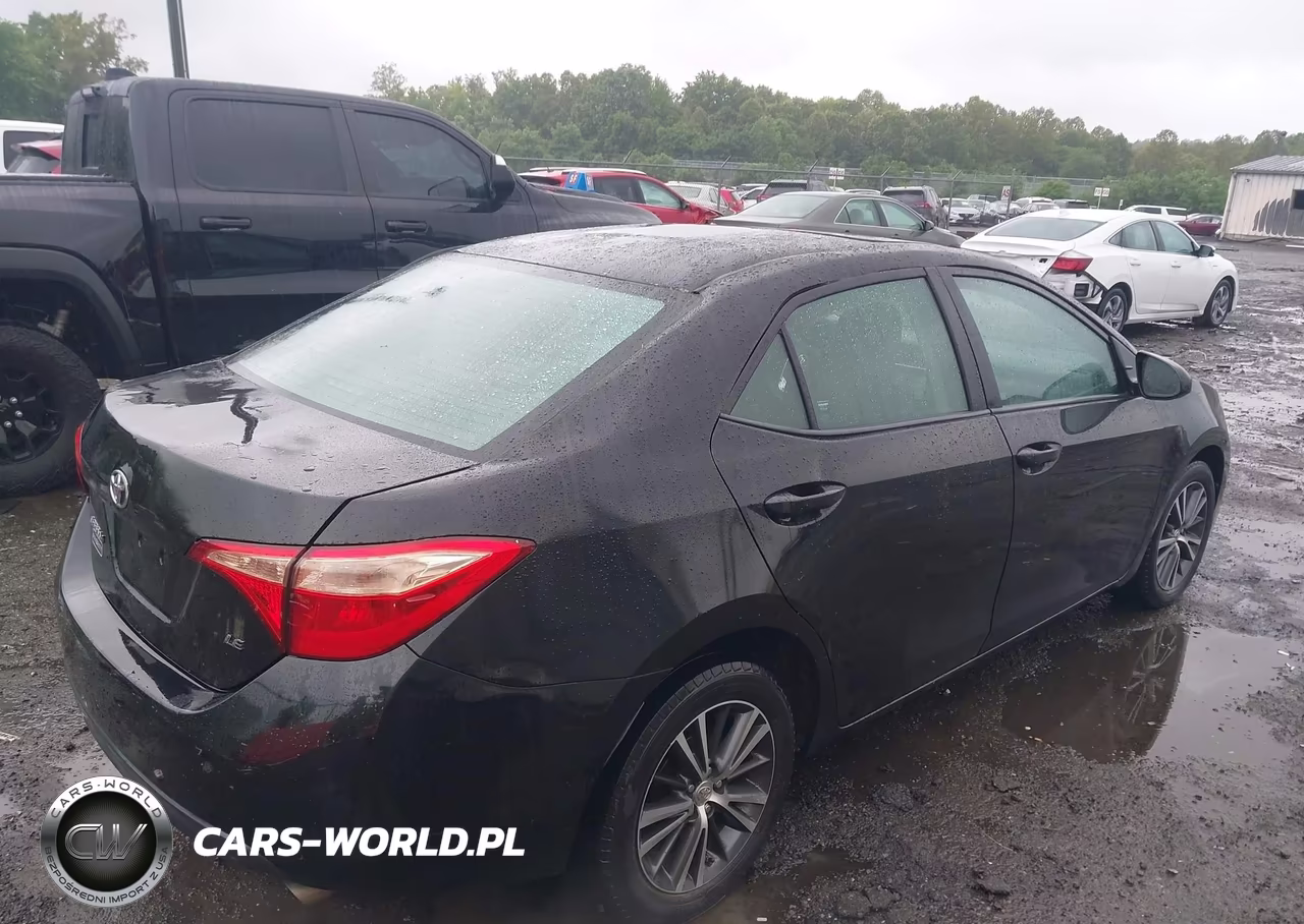 2017 Toyota Corolla Le VIN:2T1BURHE7HC872565 - 4