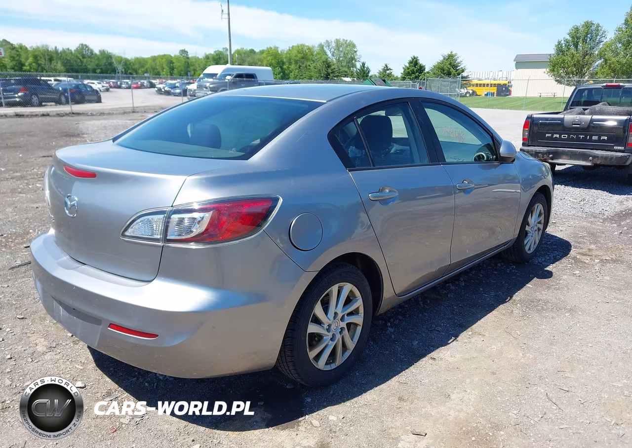 2012 Mazda Mazda3 I Touring VIN:JM1BL1VG5C1507759 - 4