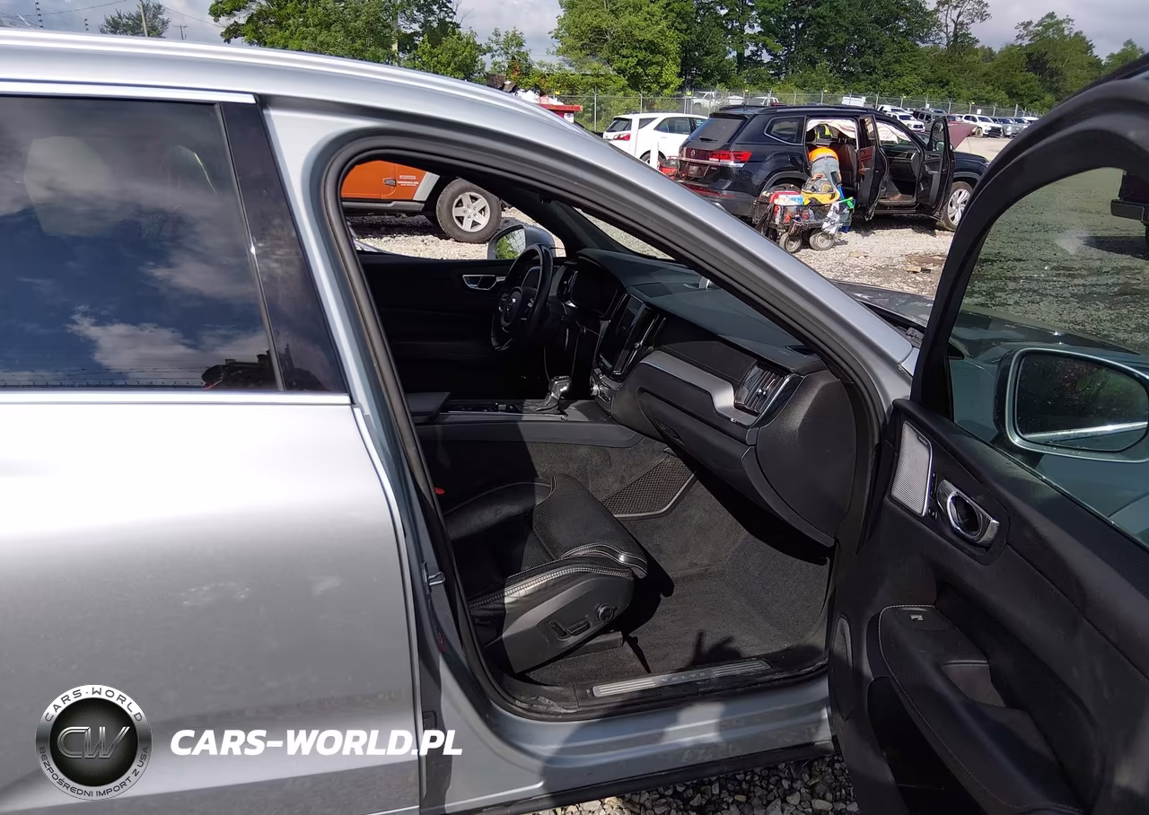 2018 Volvo Xc60 T6 Inscription VIN:YV4A22RL8J1042402 - 5