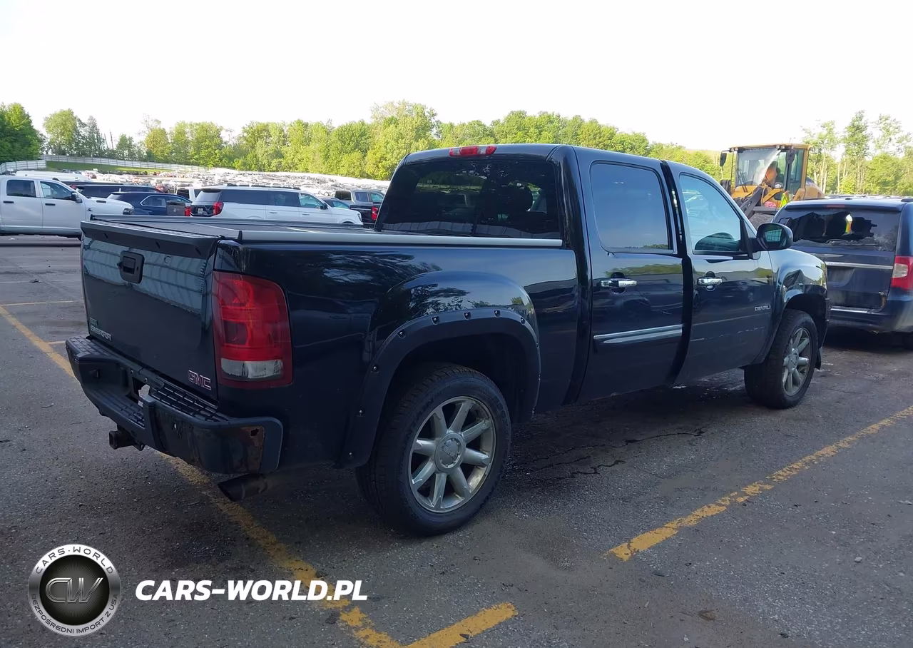 2011 GMC Sierra 1500 Denali VIN:3GTP2XE21BG297614 - 4