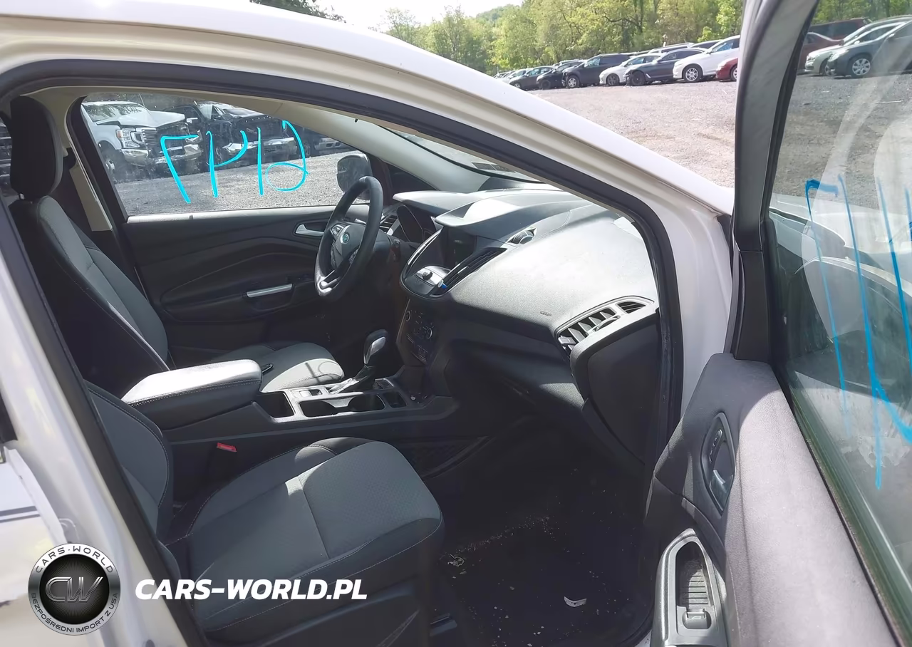 2019 Ford Escape Se VIN:1FMCU9GD5KUB51700 - 5