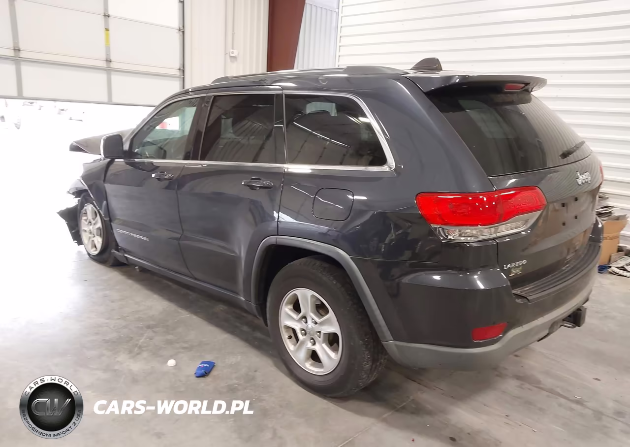 2016 Jeep Grand Cherokee Laredo VIN:1C4RJFAG0GC327123 - 3