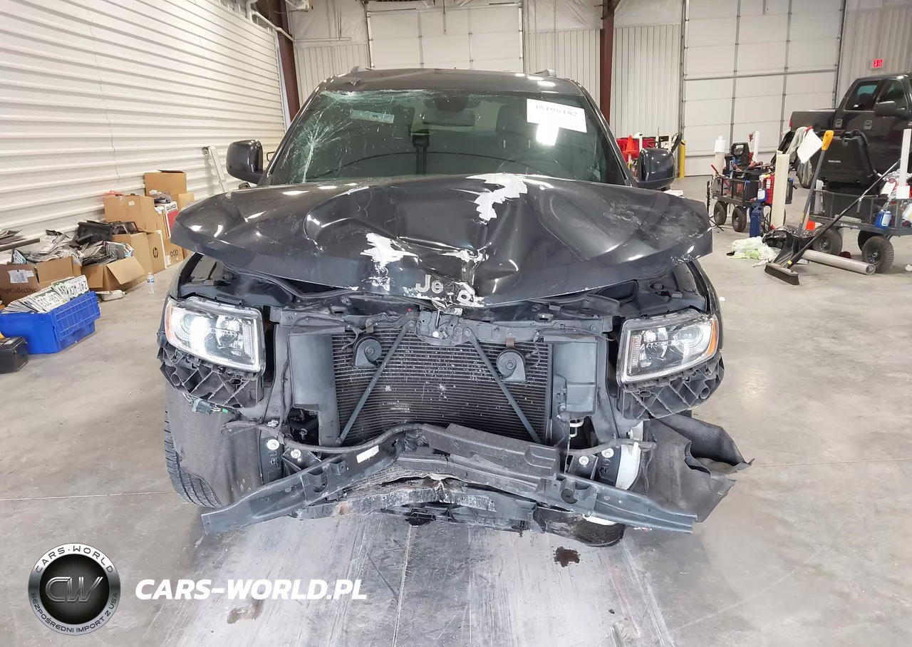 2016 Jeep Grand Cherokee Laredo VIN:1C4RJFAG0GC327123 - 6