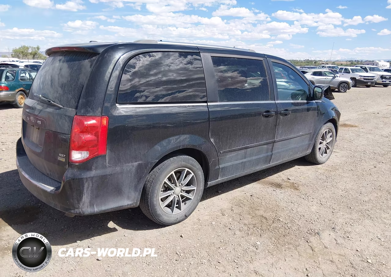 2017 Dodge Grand Caravan Sxt VIN:2C4RDGCG2HR685181 - 4