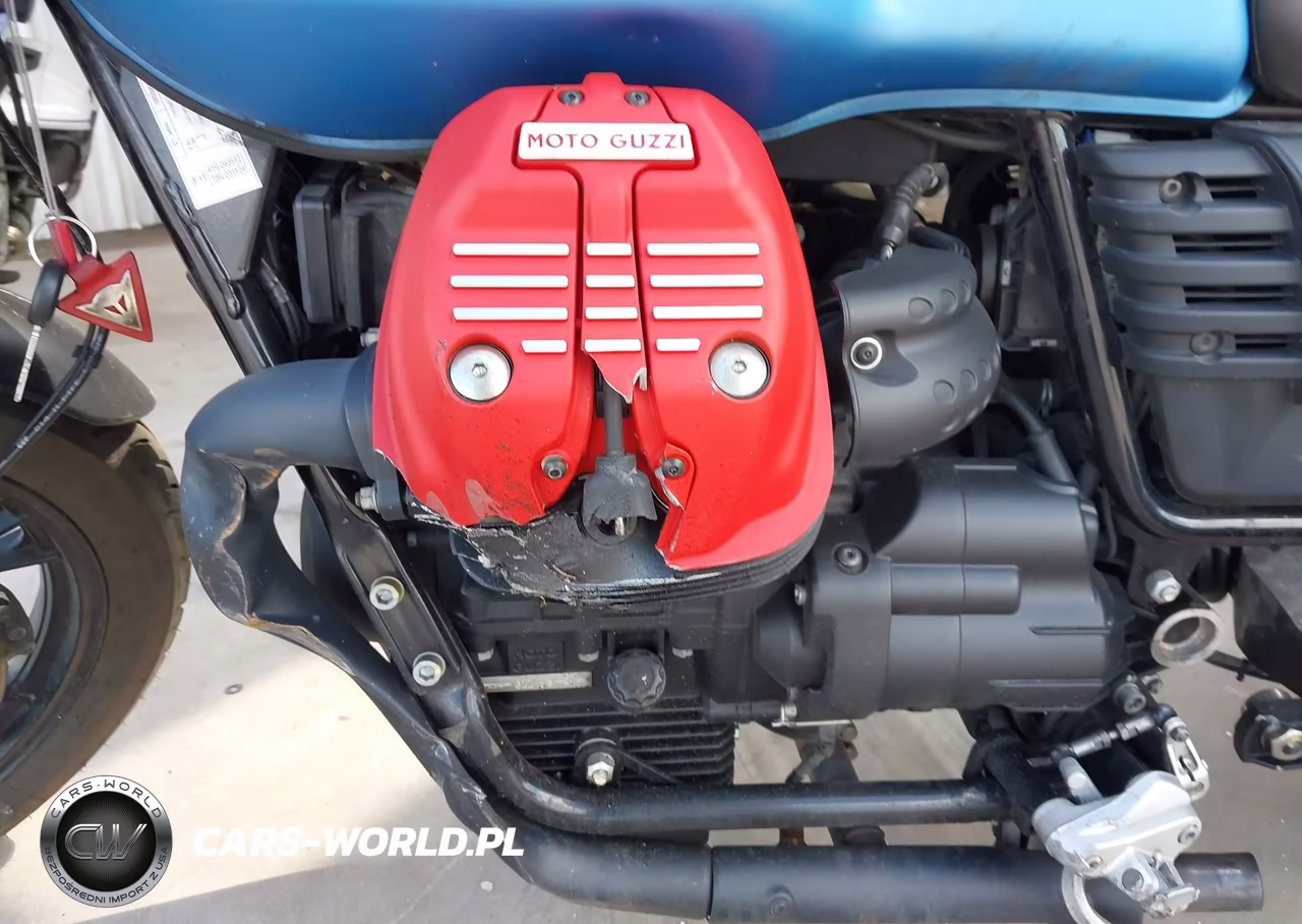 2017 Moto Guzzi V7 Iii Stone VIN:ZGULDU000HM000087 - 9