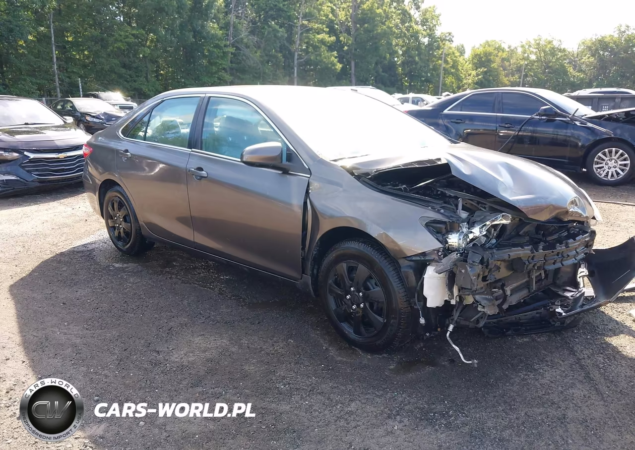 2017 Toyota Camry Le – zdjęcie 1 z 16