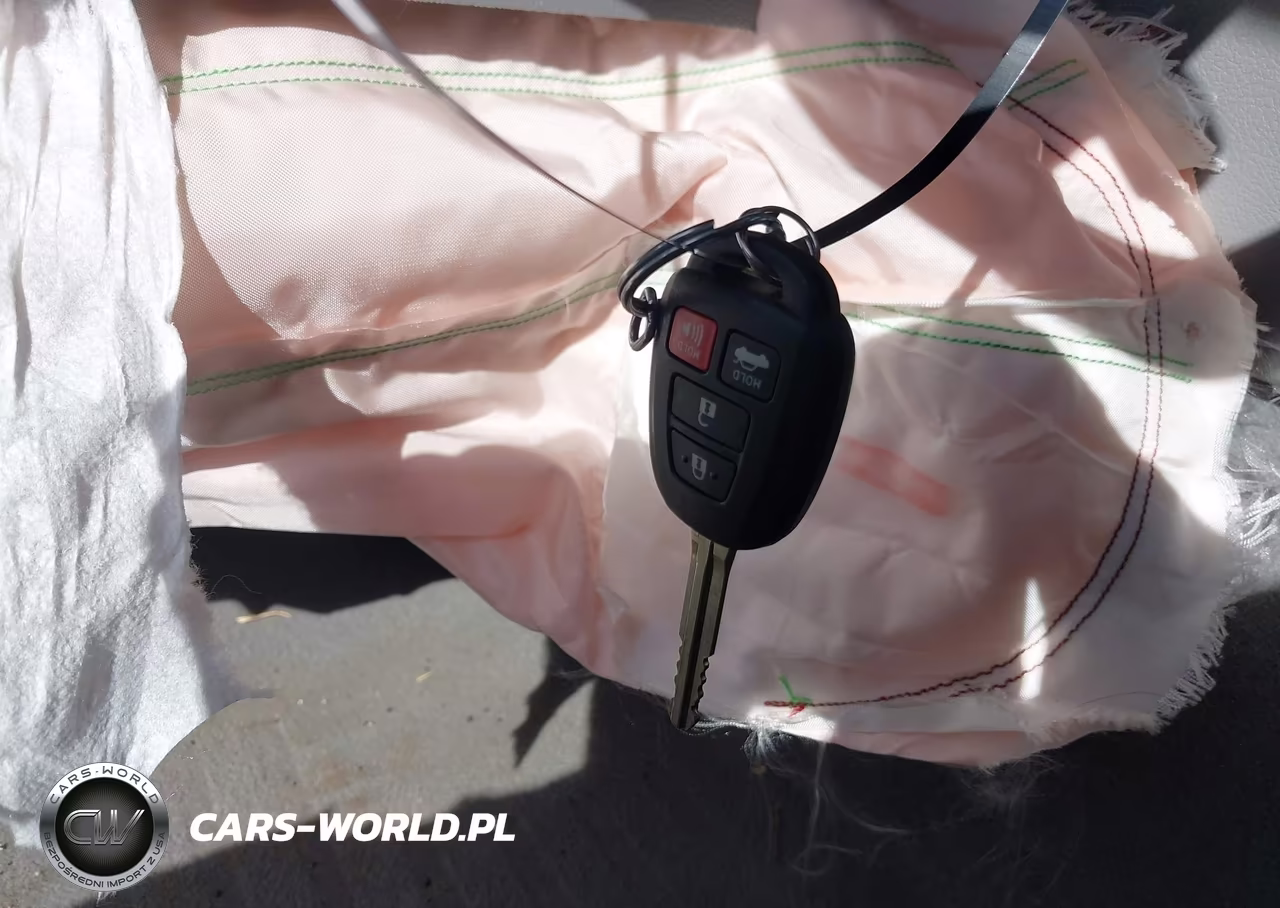 2017 Toyota Camry Le VIN:4T1BF1FK9HU271144 - 11