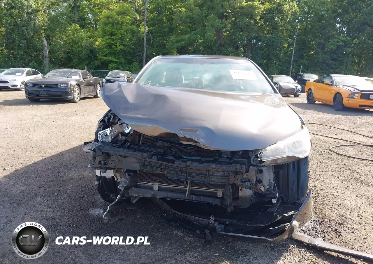 2017 Toyota Camry Le VIN:4T1BF1FK9HU271144 - 12