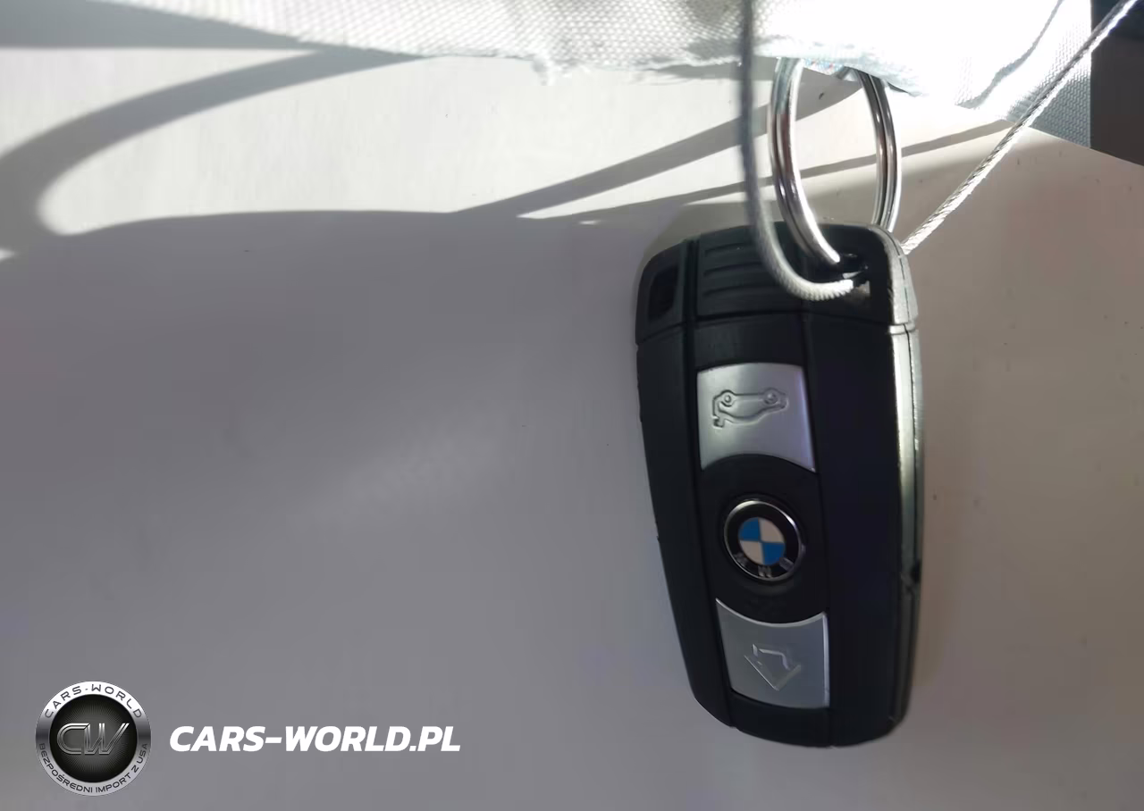 2009 BMW 328I VIN:WBAWR33569PX75557 - 11