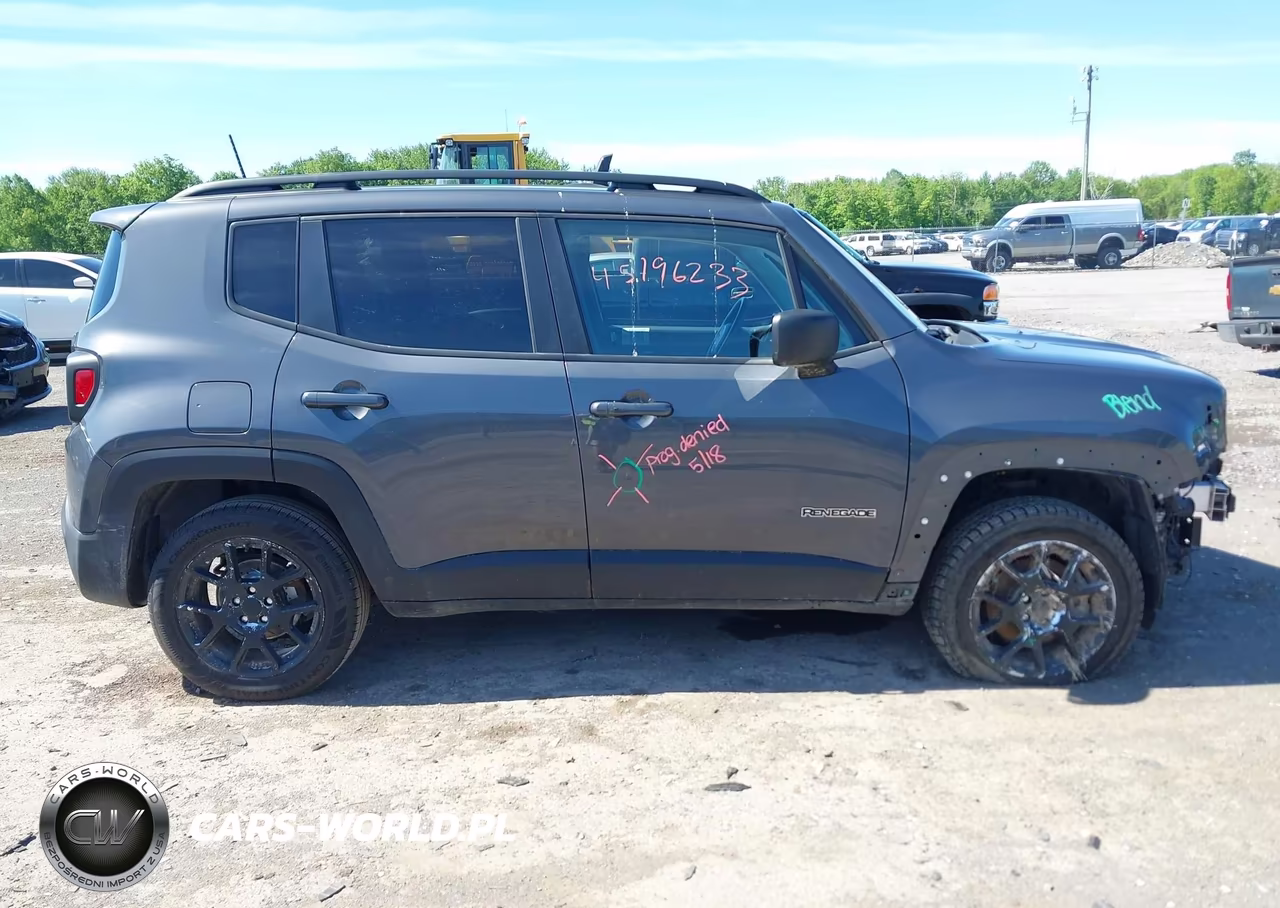 2022 Jeep Renegade Latitude 4X4 VIN:ZACNJDB13NPN69827 - 13
