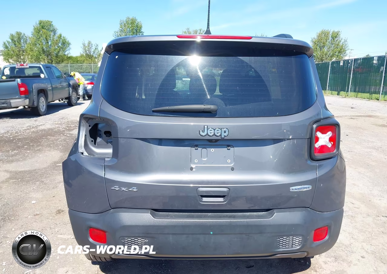 2022 Jeep Renegade Latitude 4X4 VIN:ZACNJDB13NPN69827 - 16