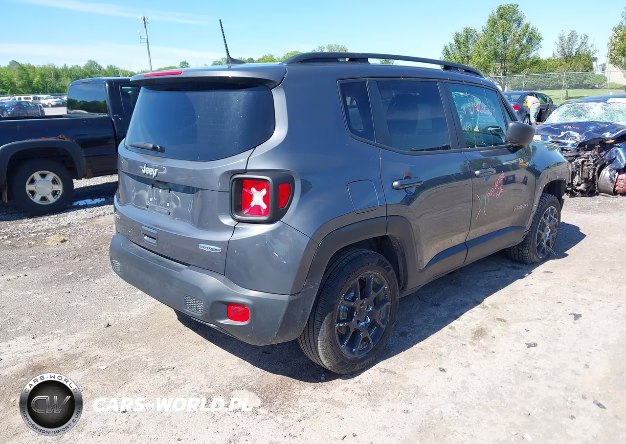 2022 Jeep Renegade Latitude 4X4 VIN:ZACNJDB13NPN69827 - 4