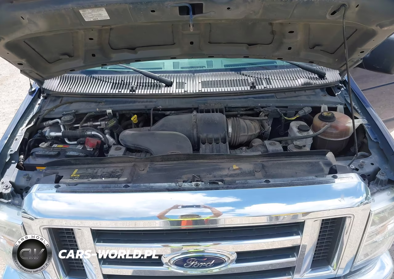 2012 Ford E-350 Super Duty Xlt VIN:1FBSS3BL7CDA70219 - 10