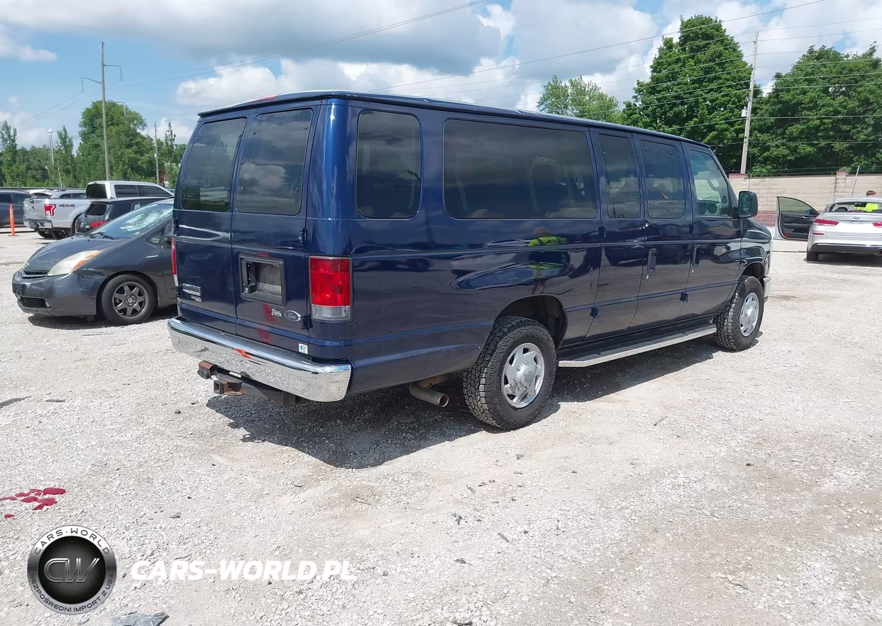 2012 Ford E-350 Super Duty Xlt VIN:1FBSS3BL7CDA70219 - 4