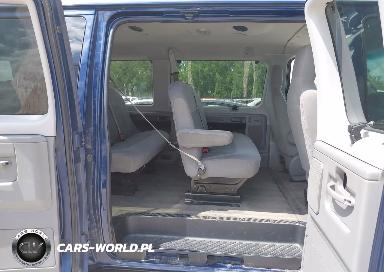 2012 Ford E-350 Super Duty Xlt VIN:1FBSS3BL7CDA70219 - 8