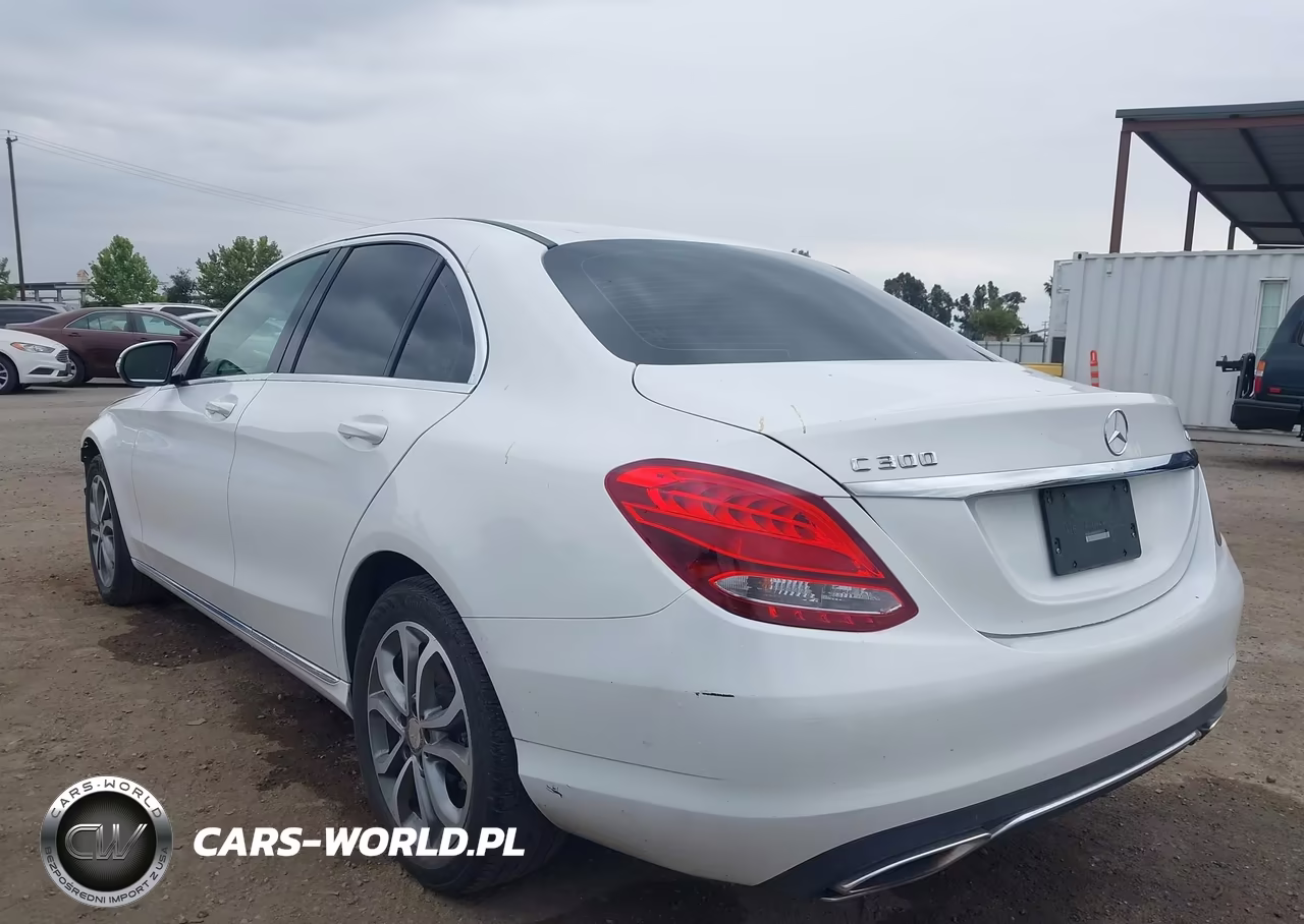 2015 Mercedes-Benz C 300 4Matic VIN:55SWF4KB5FU022972 - 3