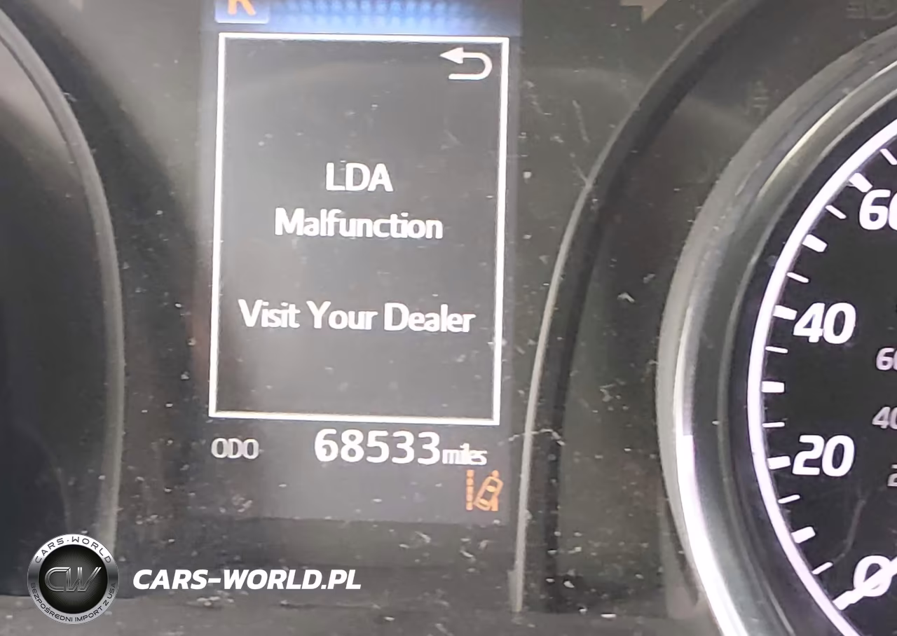 2020 Toyota Camry Le VIN:4T1C11AK3LU959353 - 16