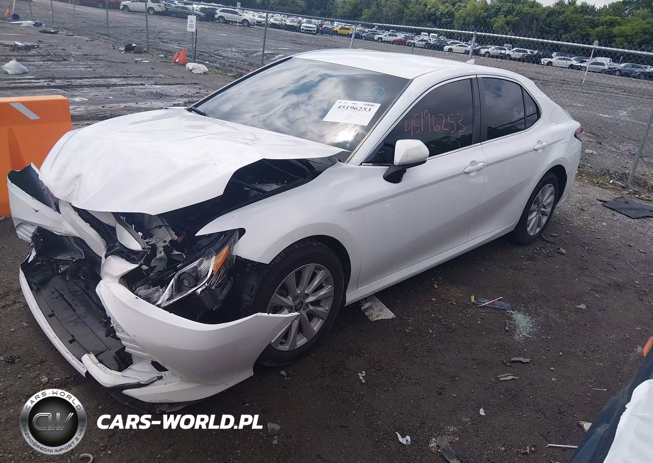 2020 Toyota Camry Le VIN:4T1C11AK3LU959353 - 2