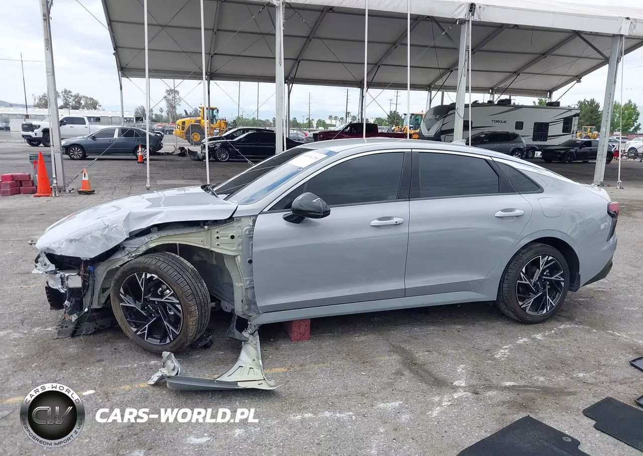 2025 Kia K5 Gt-Line VIN:KNAG64J76S5312827 - 13
