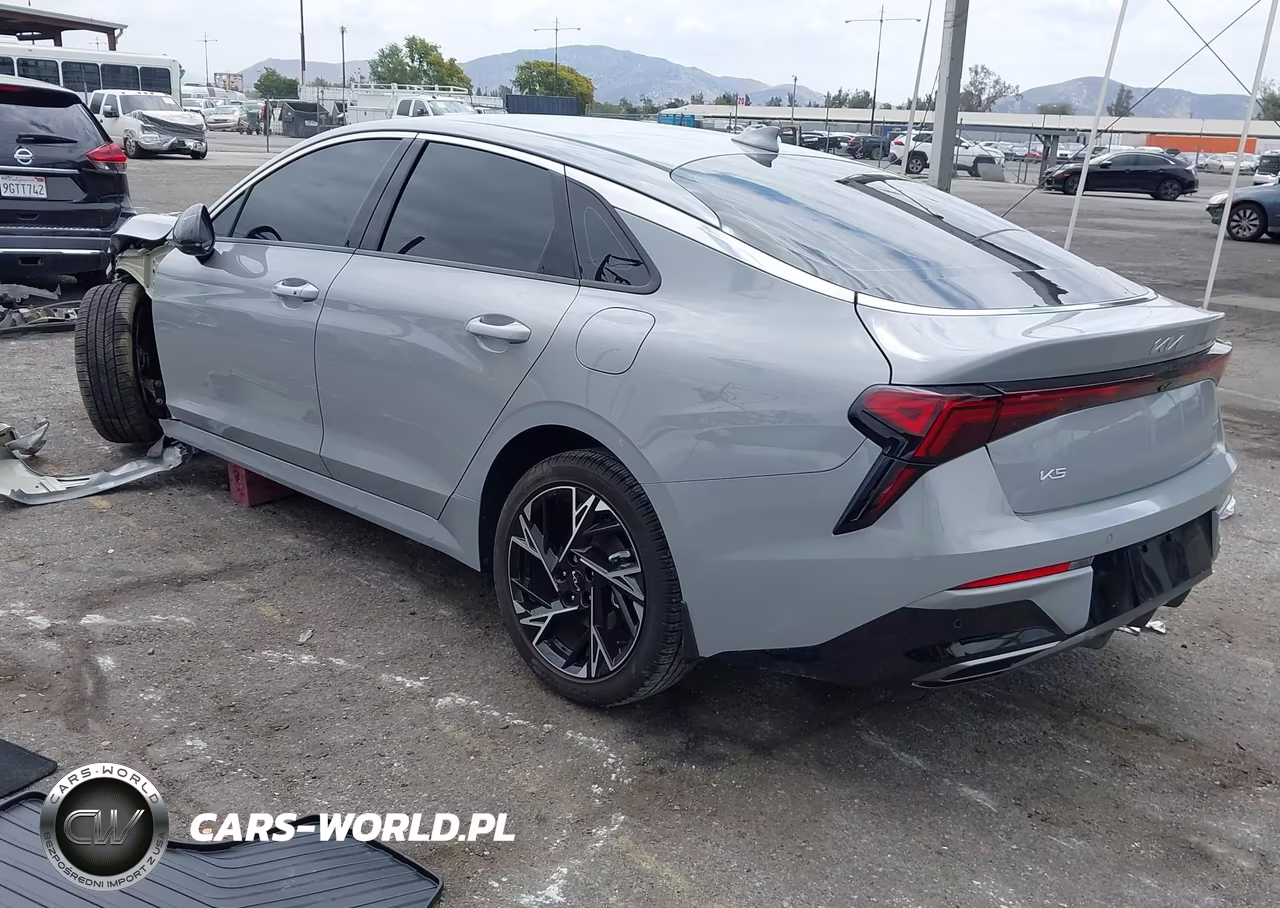 2025 Kia K5 Gt-Line VIN:KNAG64J76S5312827 - 3