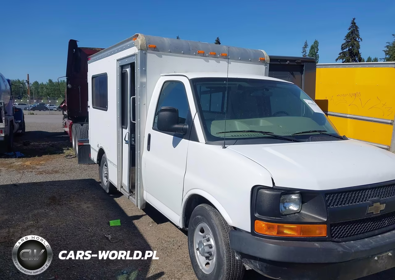 2014 Chevrolet Express Cutaway 3500