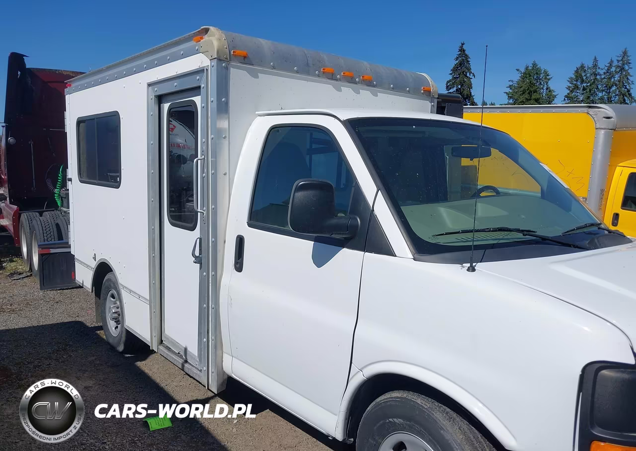 2014 Chevrolet Express Cutaway 3500 VIN:1GB0G2CA9E1209996 - 16