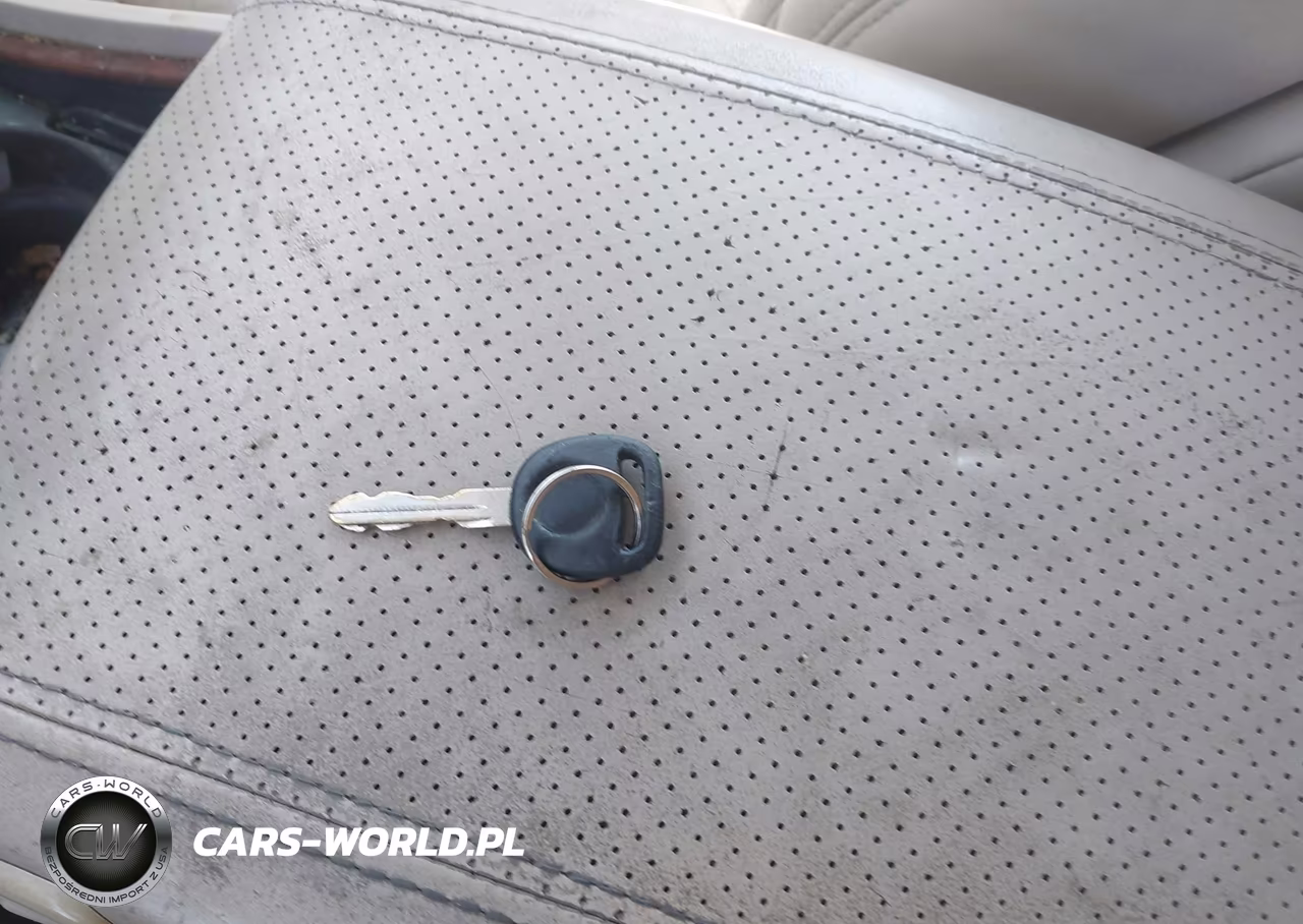 2006 Cadillac Escalade Standard VIN:1GYEC63N96R134964 - 11
