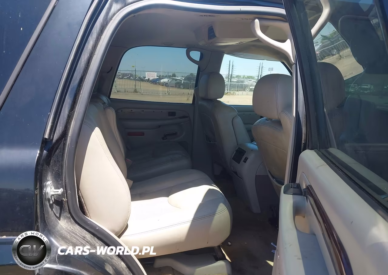 2006 Cadillac Escalade Standard VIN:1GYEC63N96R134964 - 8