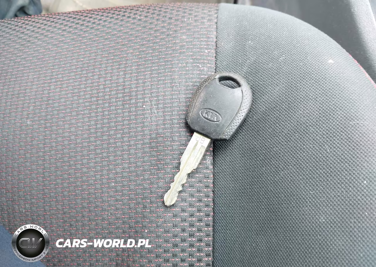 2009 Kia Rio Sx VIN:KNADE223796482107 - 11