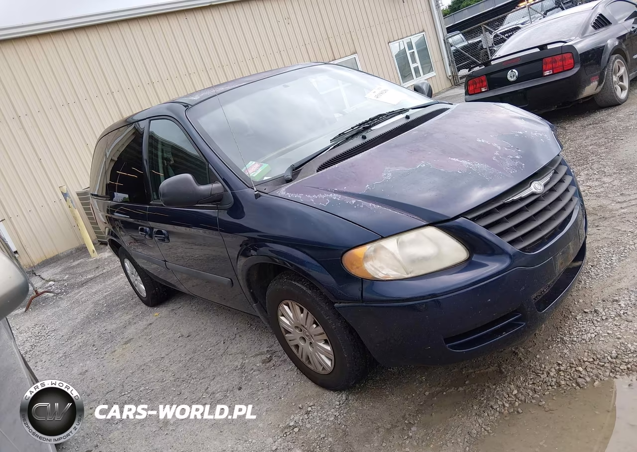 2005 Chrysler Town & Country