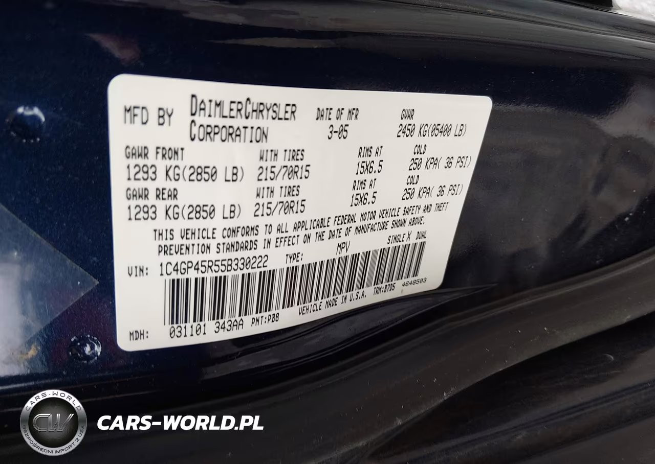 2005 Chrysler Town & Country VIN:1C4GP45R55B330222 - 9