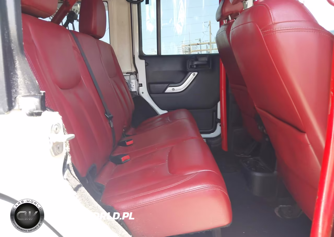 2013 Jeep Wrangler Unlimited Rubicon 10Th Anniversary VIN:1C4BJWFG0DL691225 - 8