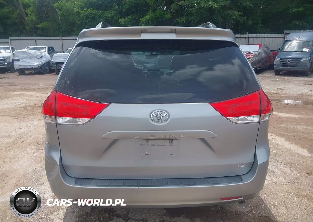 2014 Toyota Sienna Le V6 8 Passenger VIN:5TDKK3DC6ES515355 - 16