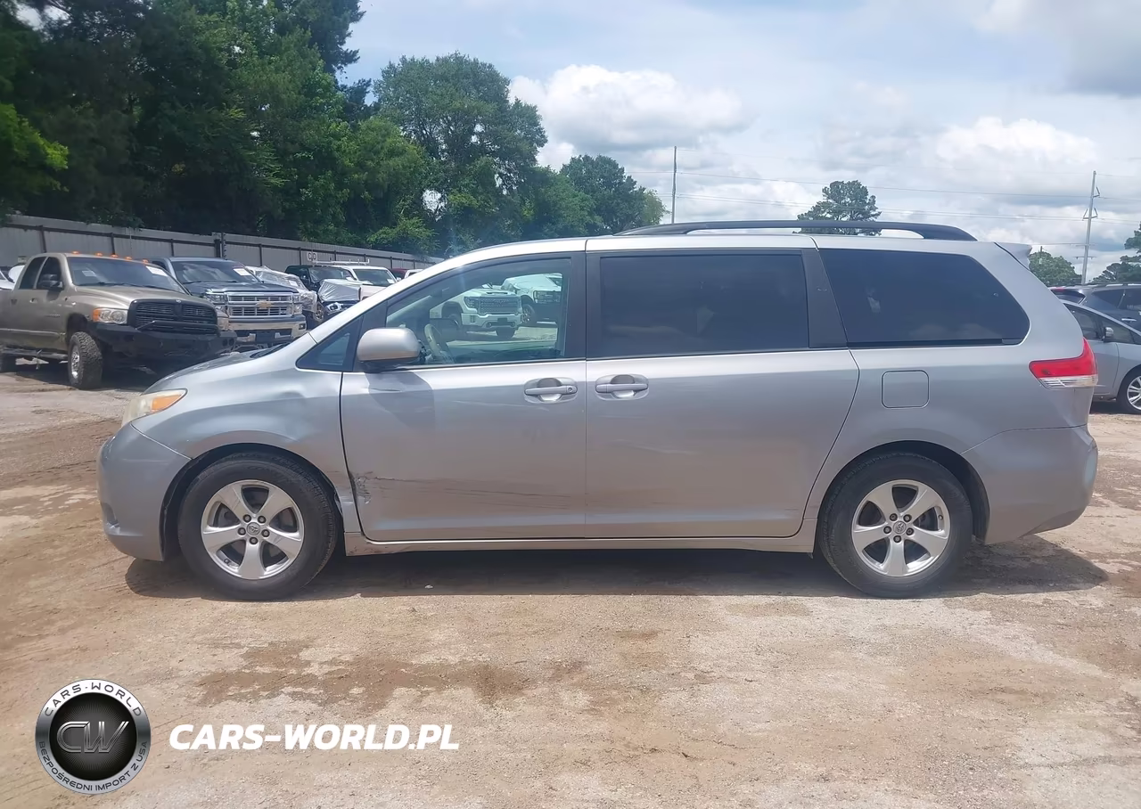 2014 Toyota Sienna Le V6 8 Passenger VIN:5TDKK3DC6ES515355 - 6