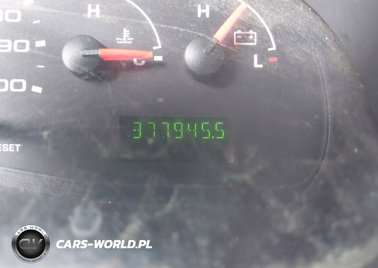 2004 Ford E-350 Super Duty Xl-Xlt VIN:1FBSS31L24HA68809 - 16